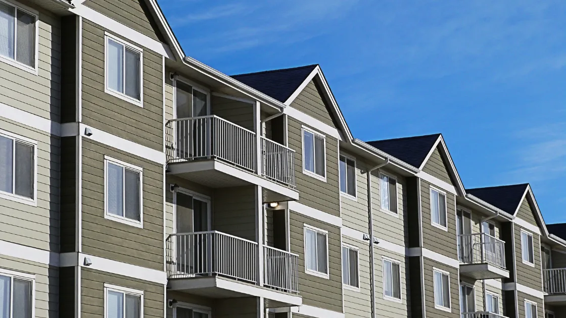When to Hire a Commercial Property Manager in Fairlawn, OH